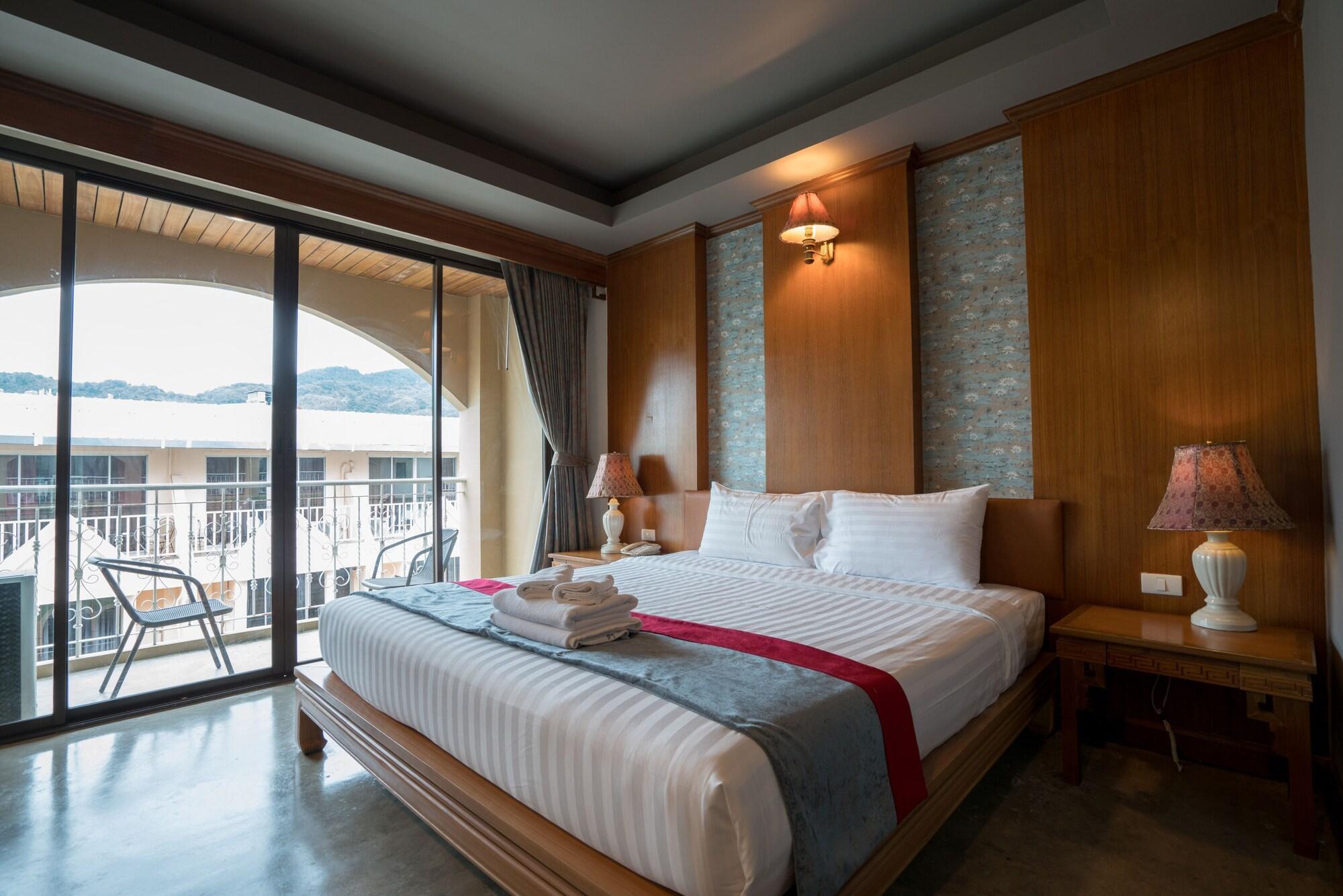 Готель Minatale Phuket Patong Екстер'єр фото
