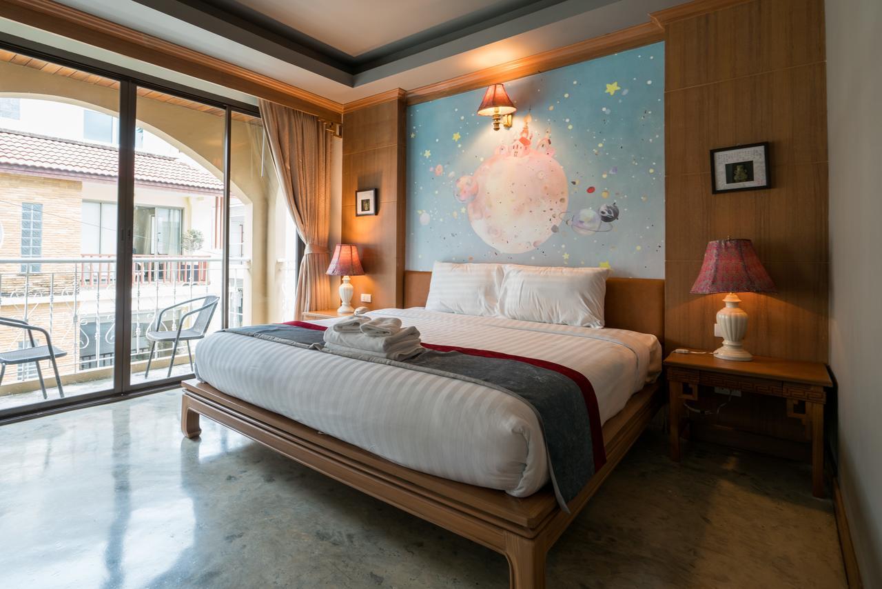 Готель Minatale Phuket Patong Екстер'єр фото